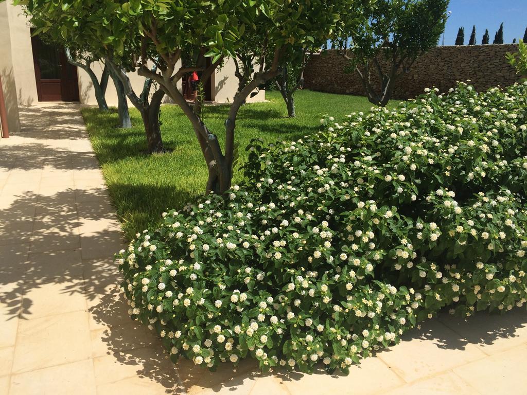 Masseria San Polo Squinzano Exterior foto